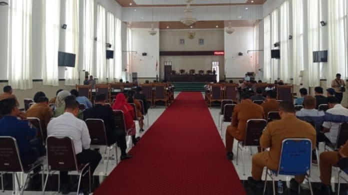 perda_apbd_tahun_2025_disepakati_wali_kota_susanti_harap_mengena_untuk_kemakmuran_warga_siantar