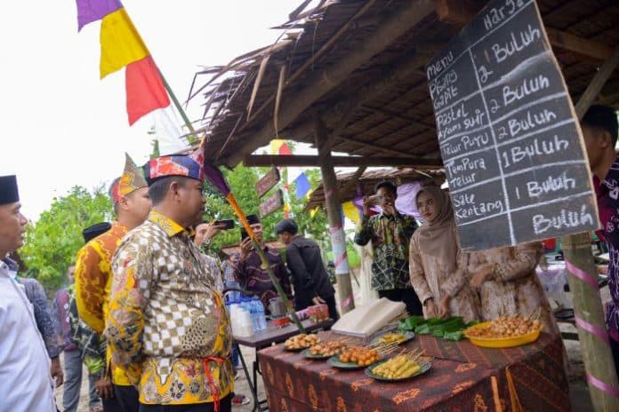 perdana_di_sergai_lokasi_kuliner_jajanan_khas_banjar_diresmikan