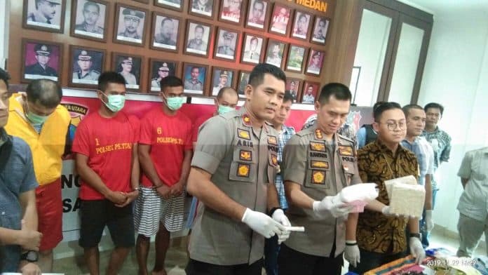 peredaran_narkoba_jaringan_internasional_terungkap_6_tersangka_dan_10_kg_sabu_diamankan