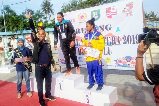 perenang_kota_jambi_sumbangkan_emas_di_porwil_se_sumatera