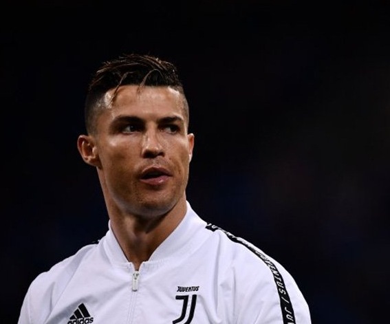 performa_cristiano_ronaldo_disebut_buruk_ini_reaksi_kakak_cr7_elma_aveiro