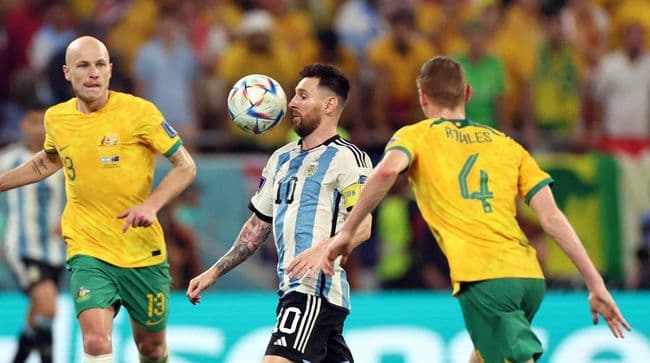 performa_messi_hadirkan_meme_kocak_usai_argentina_singkirkan_australia_di_piala_dunia