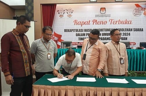 perhitungan_perolehan_suara_tingkat_kota_padangsidimpuan_ditutup