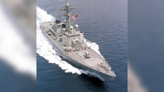 peringatan_tiananmen_kapal_perang_as_masuk_selat_taiwan