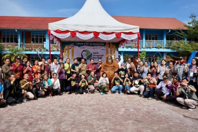 peringati_hari_orangutan_sedunia_fokus_gelar_festival_di_sekolah