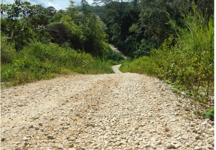 perjalanan_mencekam_anak_sekolah_di_juma_gerat_tiga_lingga_dairi