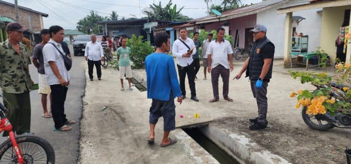 perjuangan_manurung_diduga_meninggal_dianiaya_anaknya_keluarga_datangi_polisi