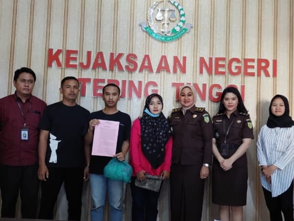 perkara_penipuan_di_tebing_tinggi_dihentikan_melalui_restorative_justice