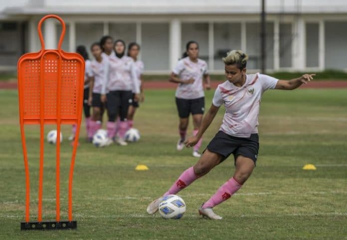 perkembangan_sepak_bola_putri_indonesia_fantastis_fifa_beri_apresiasi