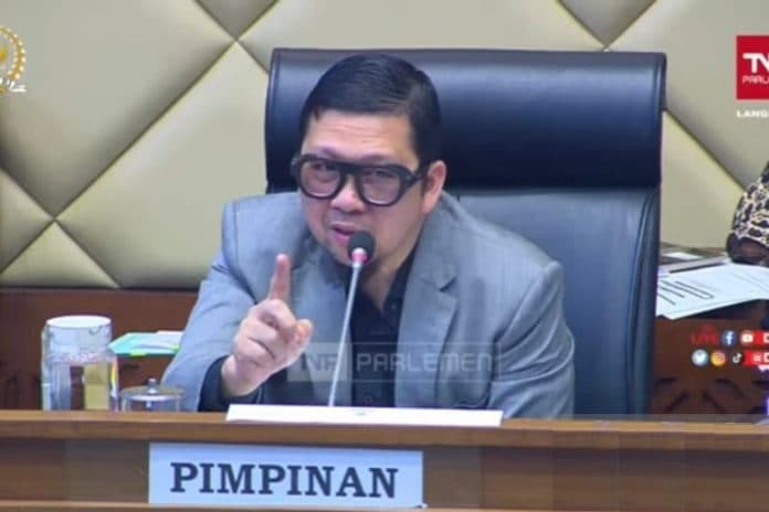 perkuat_pemerintahan_golkar_dukung_koalisi_besar