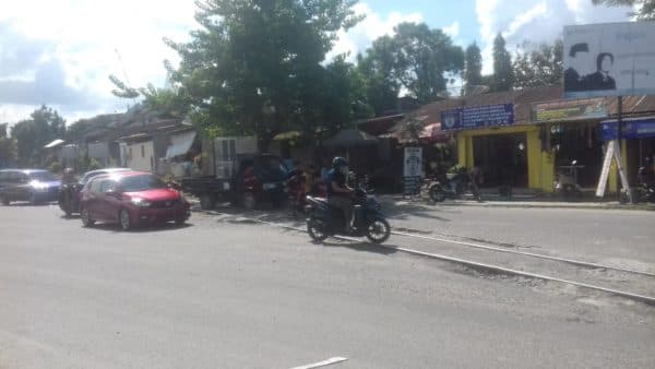 perlintasan_kereta_api_di_jalan_ahmad_yani_siantar_menyeramkan_ini_pemicunya
