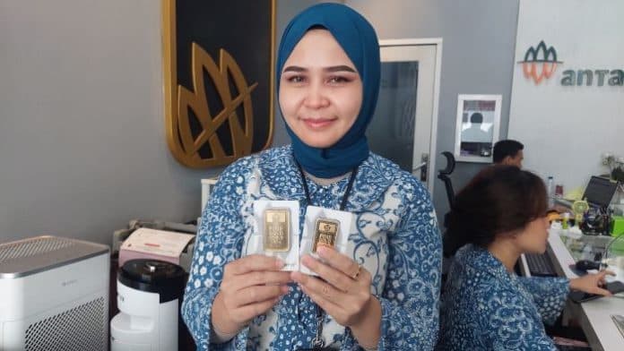 permintaan_emas_antam_di_medan_masih_tinggi_di_tengah_isu_pemalsuan
