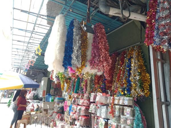 pernak_pernik_natal_di_medan_sudah_mulai_diborong_sejak_oktober