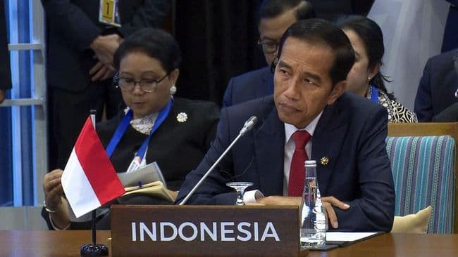 perppu_cipta_kerja_diterbitkan_jokowi_kritik_pun_mencuat