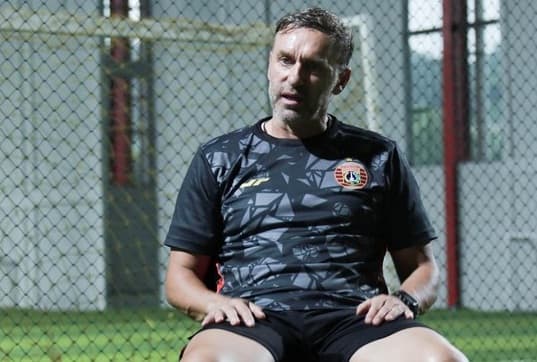 persija_jakarta_resmi_perpanjang_kontrak_thomas_doll_hingga_2025