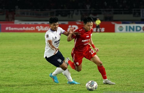 persis_solo_ditaklukkan_persita_0_1_di_hadapan_ribuan_suporter