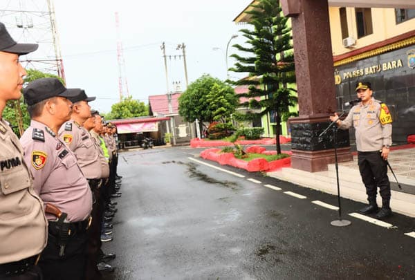 personel_polres_batu_bara_diminta_amankan_ibadah_natal_dengan_penuh_tanggungjawab