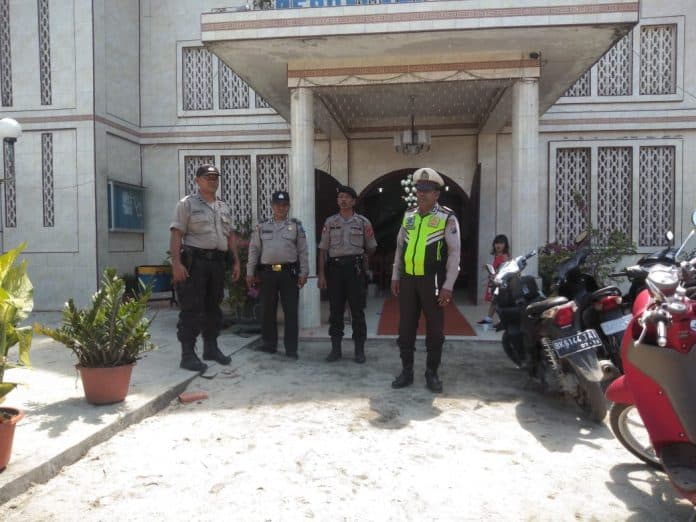 personil_polsek_perdagangan_gelar_giat_rutin_ibadah_minggu