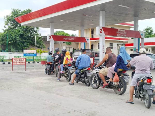 pertalite_langka_di_pematang_siantar_warga_apa_bbm_mau_naik_lagi