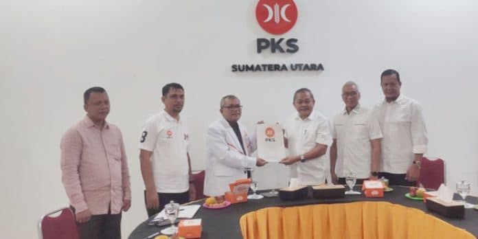 pertama_ambil_formulir_pks_sebut_peluang_edy_rahmayadi_diusung_menjadi_cagubsu_besar