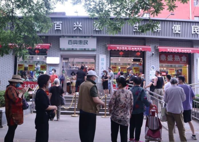 pertama_kali_setelah_60_tahun_populasi_china_susut