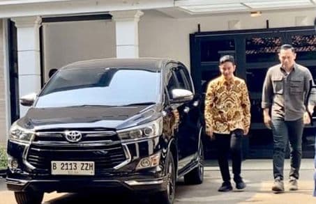 pertemuan_gibran_ahy_1_jam_di_jakarta_selatan
