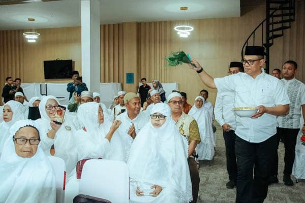 pesan_pj_bupati_nizhamul_kepada_249_calon_haji_kabupaten_batu_bara