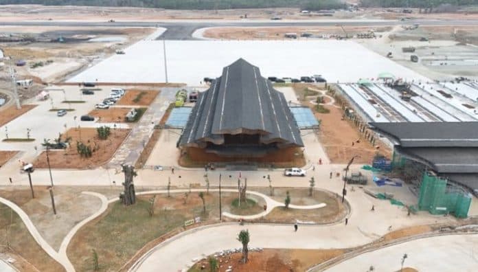 pesawat_boeing_kepresidenan_mendarat_mulus_di_bandara_nusantara