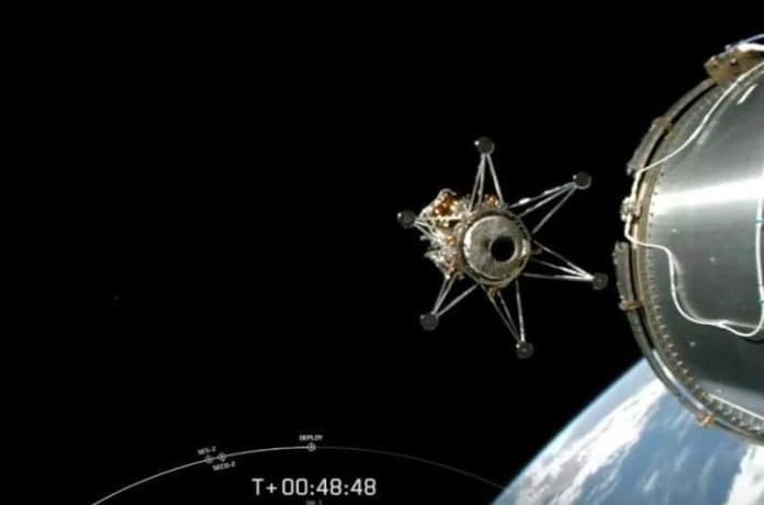 pesawat_pendarat_swasta_as_tembus_orbit_di_seputar_bulan