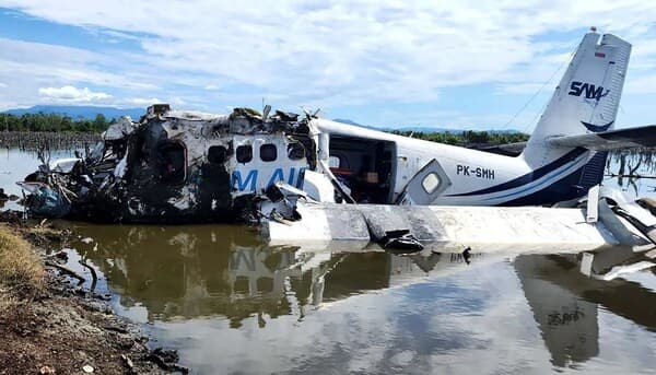 pesawat_sam_air_jatuh_di_gorontalo_4_orang_tewas