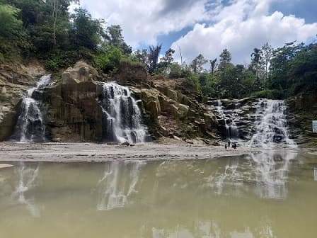 pesona_air_terjun_sijambe_wisata_alam_simalungun