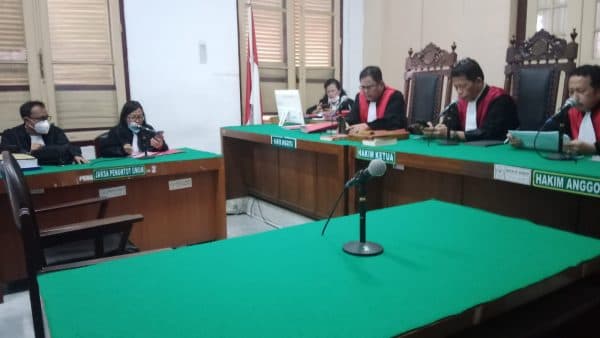 petani_asal_taput_jual_lidah_dan_sisik_trenggiling_terancam_dibui_2_tahun_penjara
