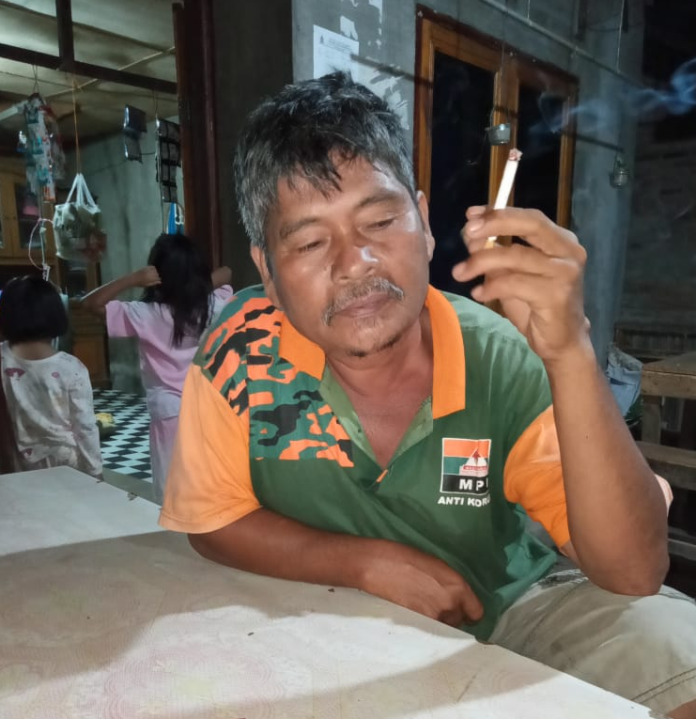 petani_kopi_dan_pedagang_mengeluh_di_samosir_ini_pemicunya