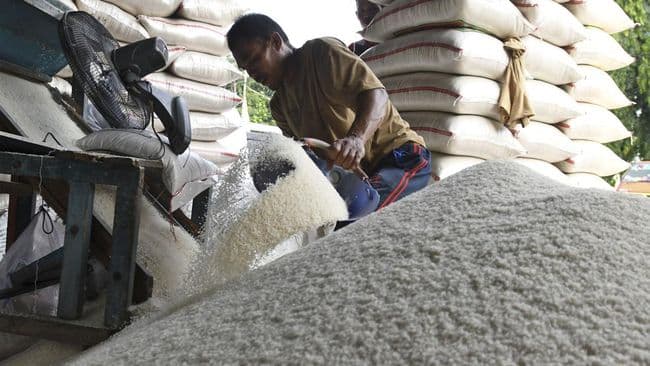 petani_tolak_rencana_pemerintah_impor_beras