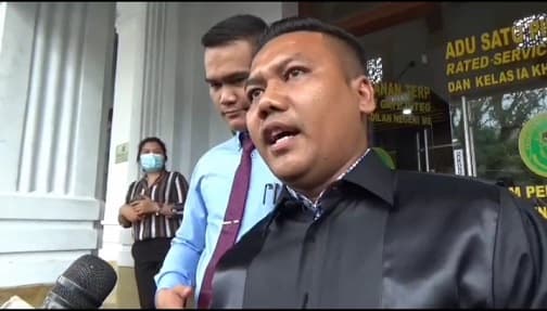 ph_achiruddin_hasibuan_bantah_kliennya_tidak_kondusif_di_persidangan