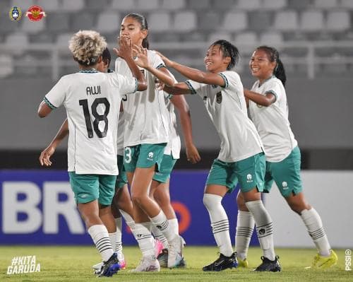 piala_aff_u_19_2023_kalahkan_kamboja_5_0_timnas_putri_indonesia_juara_grup