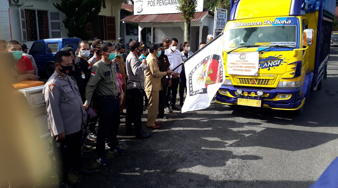 pilkada_2020_wawako_siantar_berangkatkan_alat_kelengkapan_tps