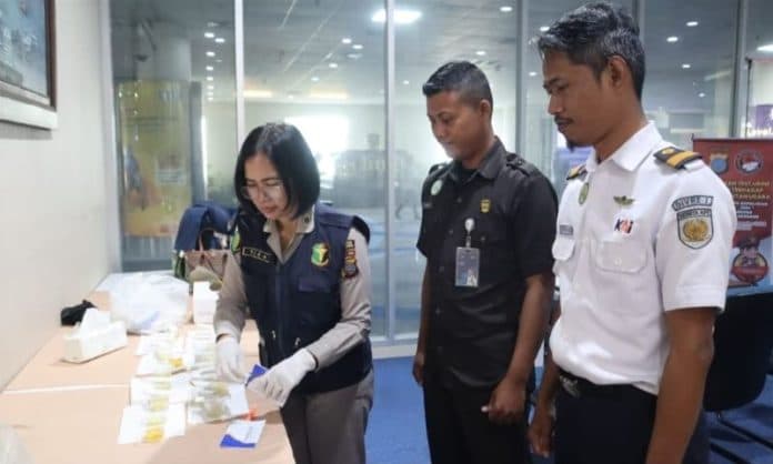 pilot_dan_masinis_kereta_api_bandara_kualanamu_negatif_narkoba
