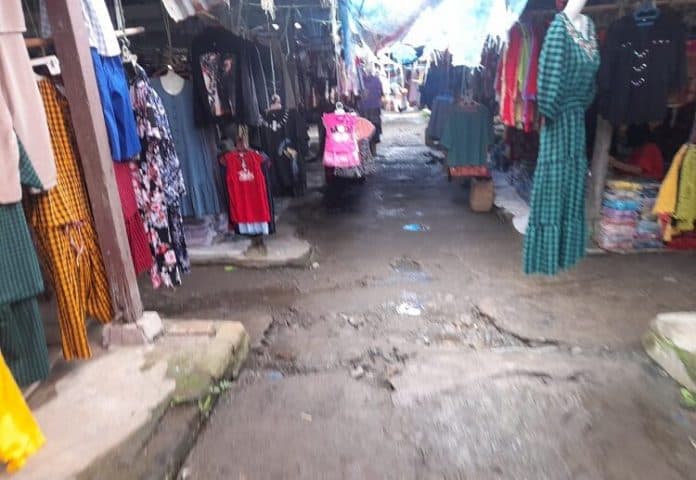 pilu_pedagang_pasar_horas_tahun_lalu_istirahat_tak_sempat_kini_bisa_tiduran_di_kios