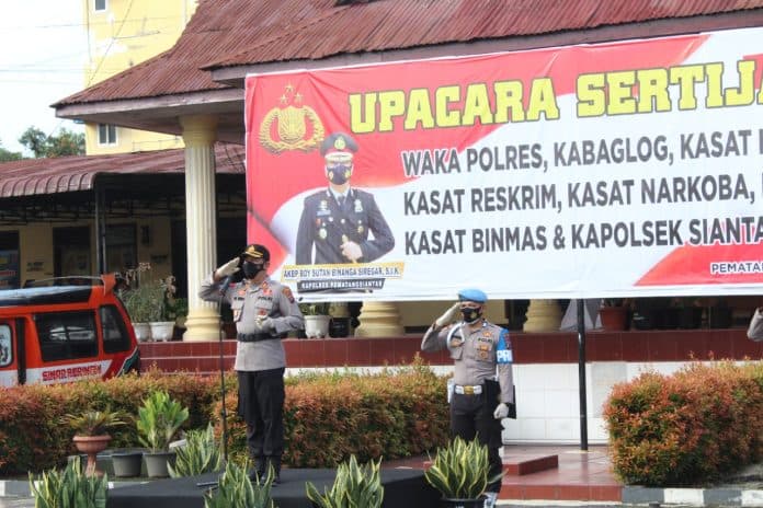 pimpin_sertijab_kapolres_siantar_minta_pejabat_baru_cepat_beradaptasi