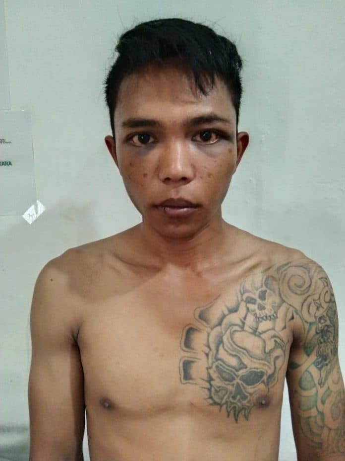 pinjam_dan_jual_sepeda_motor_teman_pria_bertato_di_siantar_diringkus