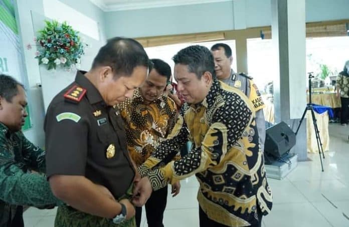 pisah_sambut_kajari_tebing_tinggi_saling_koordinasi_dan_kerjasama_untuk_terciptanya_pemilu_yang_lancar