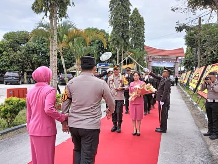 pisah_sambut_kapolres_toba_akbp_taufiq_akui_kekurangannya