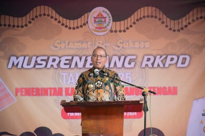 pj_bupati_sugeng_paparkan_capaian_makro_pembangunan_di_tapteng