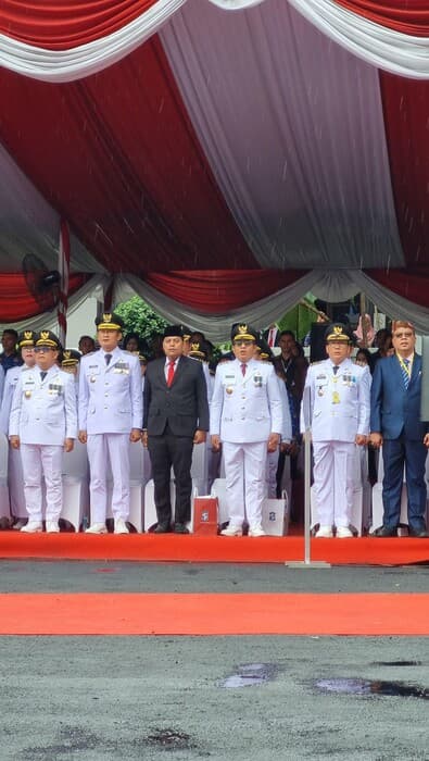 pj_bupati_taput_hadiri_upacara_peringatan_hari_otonomi_daerah_xxviii_tahun_2024