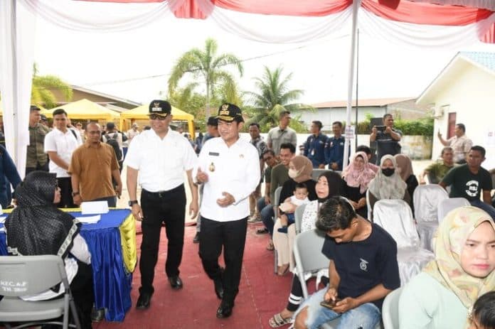 pj_gubernur_sumut_dan_forkopimda_tinjau_tps_ajak_masyarakat_kawal_pemilu