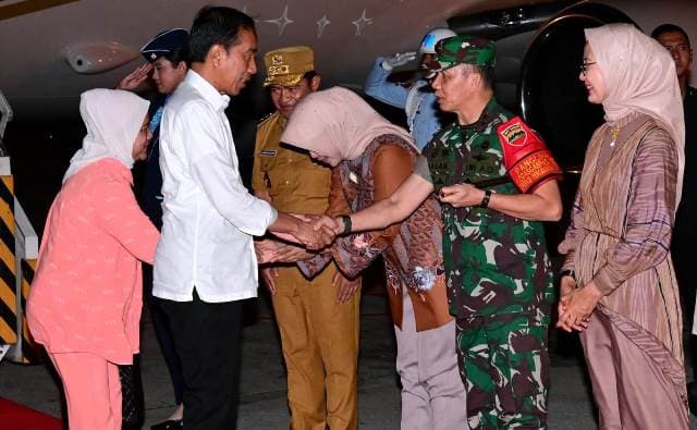 pj_gubernur_sumut_sambut_kedatangan_presiden_di_kualanamu
