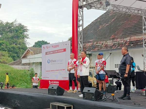 pj_gubsu_fatoni_gaungkan_pon_semakin_dekat_di_lari_merdeka_sumut_2024