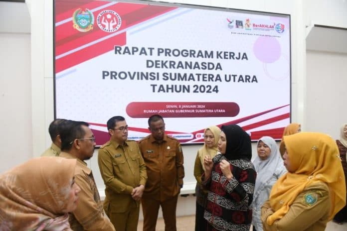 pj_ketua_dekranasda_sumut_dorong_ukm_naik_kelas