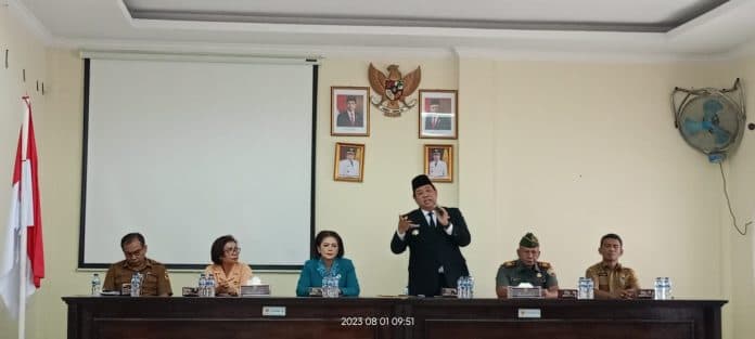 pj_sekda_dairi_dilantik_bupati_singgung_soal_lpj_ditolak_dprd